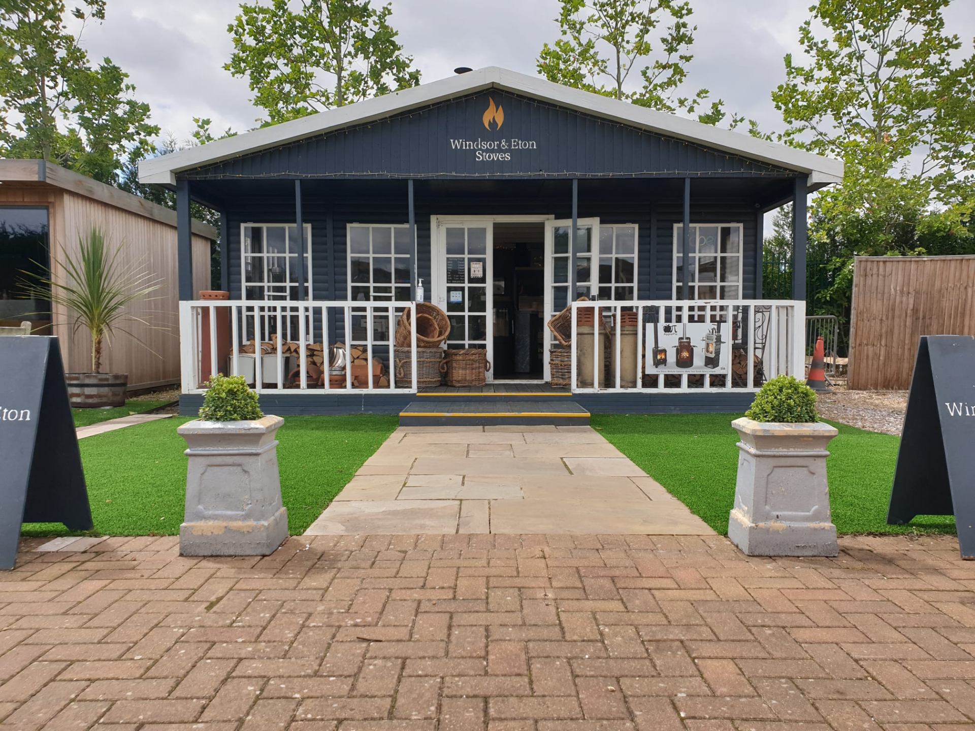 Windsor & Eton Stoves showroom exterior, the design consultation base in Berkshire